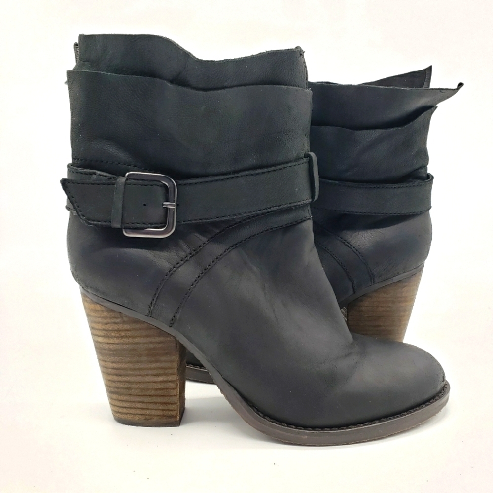 Steven by Steve Madden women US 8.5 RISKEY black leather ankle boots side buckle